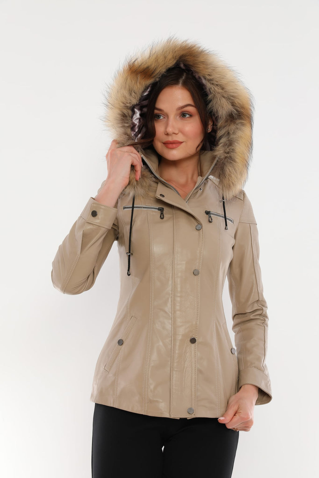 Fermuarli ve Kurk Kapusonlu Kadin Deri Ceket Bej - Image 5