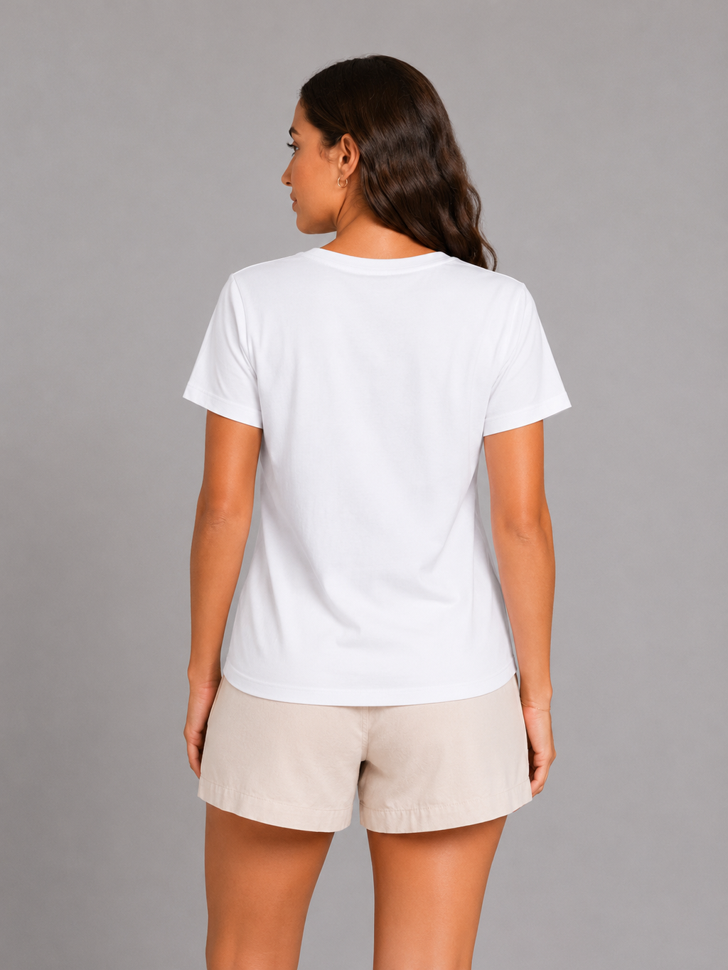 Kadın T-Shirt V Yaka Beyaz – arkadan görünüm
