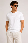 Erkek Basics T-Shirt Beyaz, manken üzerinde ön görünüm